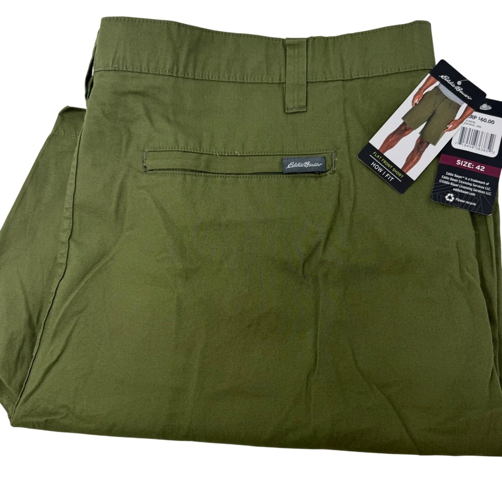 Eddie Bauer Mens 42 Flat Front Shorts Relaxed Fit 9in Inseam Dark Moss Green NEW